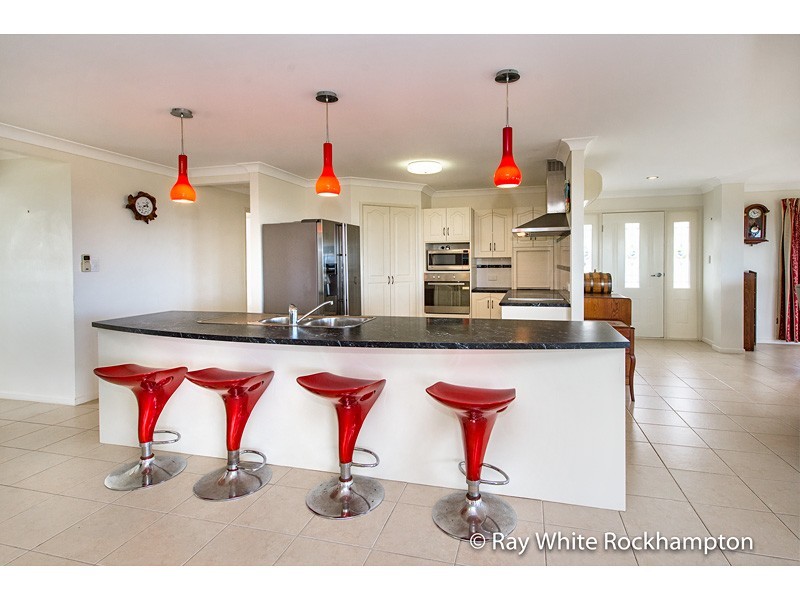 13 Trenwith Terrace, Rockyview QLD 4701