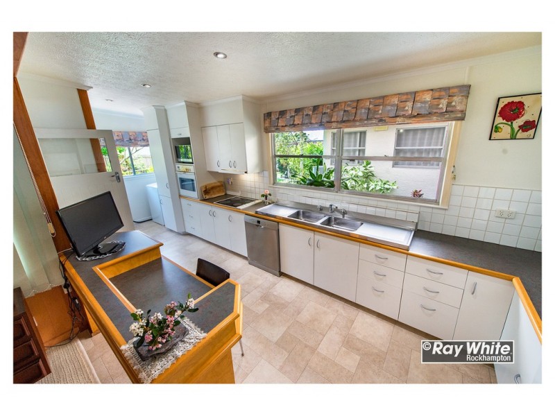 24 Wiseman Street, The Range QLD 4700