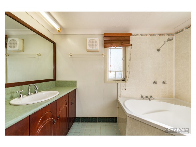 258 Agnes Street, The Range QLD 4700