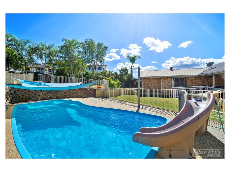 15 Hutcheon Street, Kawana QLD 4701