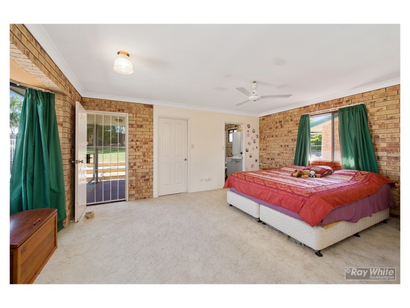 15 Hutcheon Street, Kawana QLD 4701