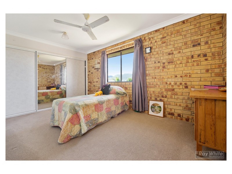 15 Hutcheon Street, Kawana QLD 4701