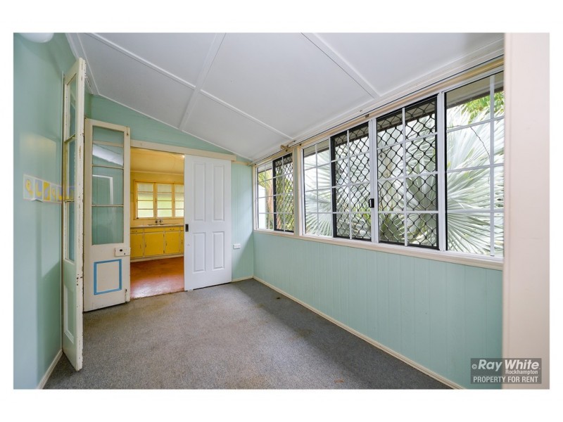 24 Pilkington Street, Koongal QLD 4701