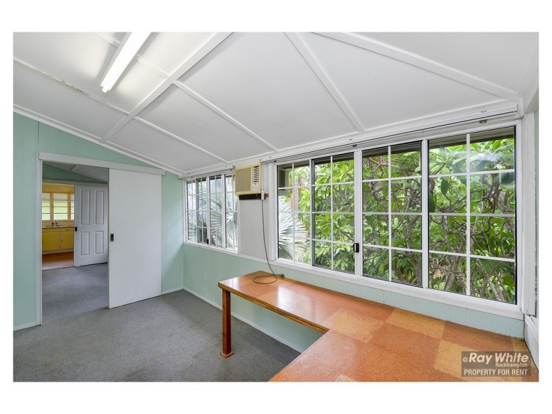 24 Pilkington Street, Koongal QLD 4701