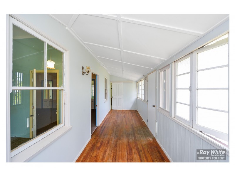 24 Pilkington Street, Koongal QLD 4701