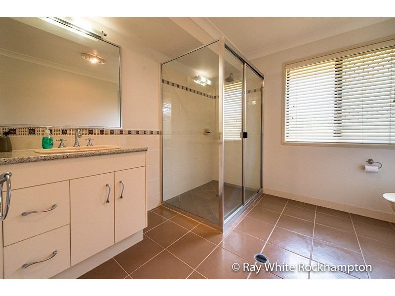 9 Jewell Court, Parkhurst QLD 4702