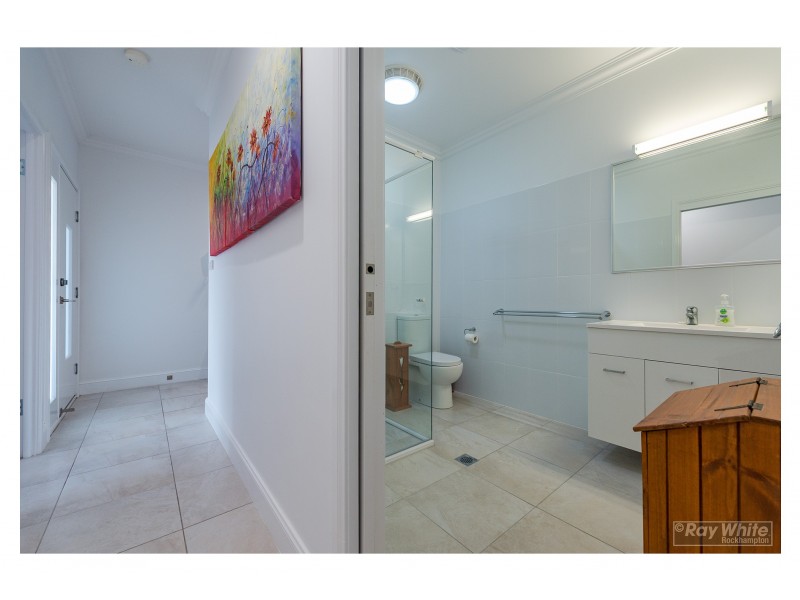 2/188-192 Upper Dawson Road, The Range QLD 4700