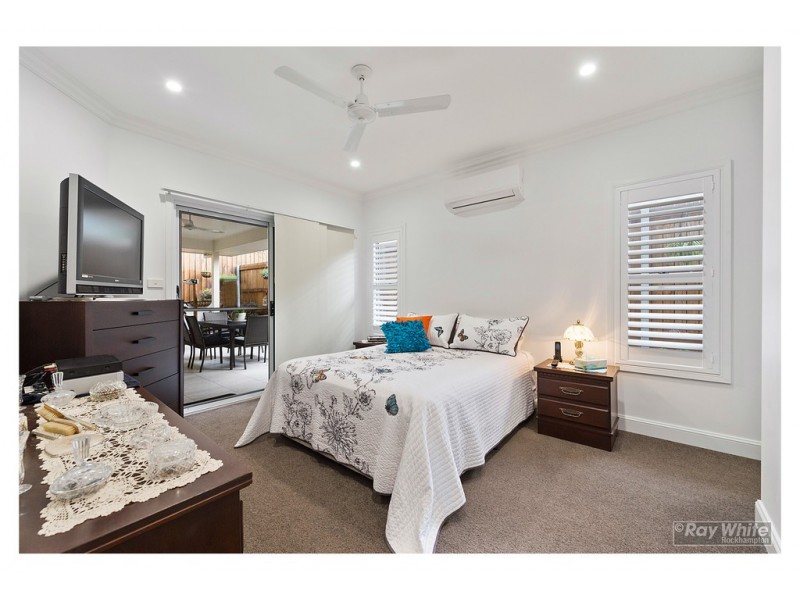 2/188-192 Upper Dawson Road, The Range QLD 4700