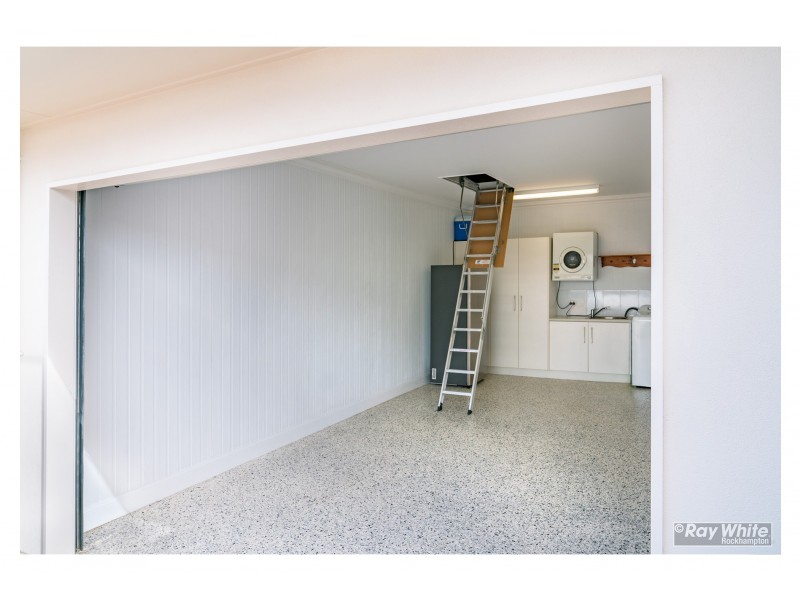 2/188-192 Upper Dawson Road, The Range QLD 4700
