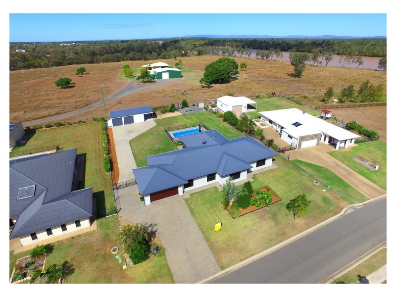 30 Riverside Drive, Parkhurst QLD 4702