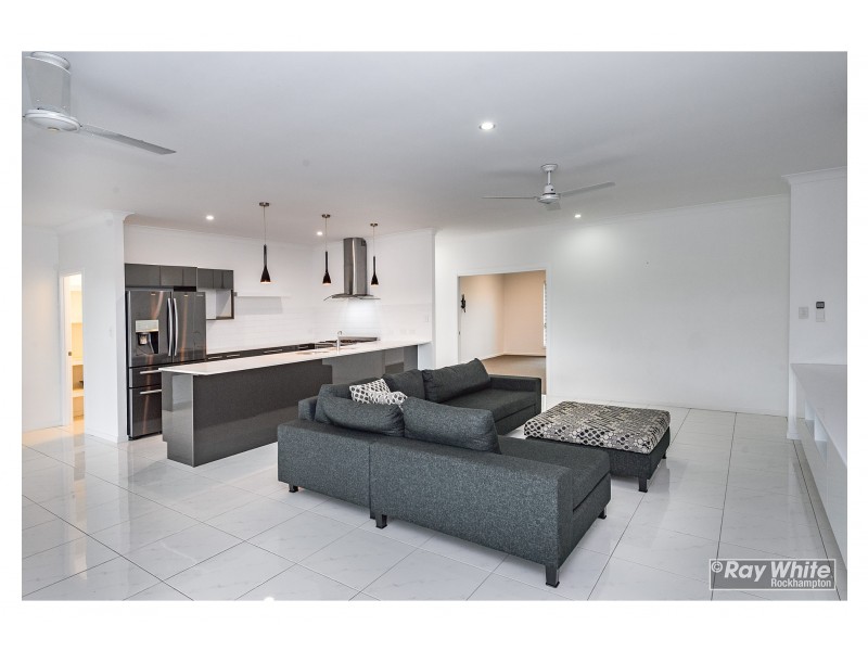 30 Riverside Drive, Parkhurst QLD 4702