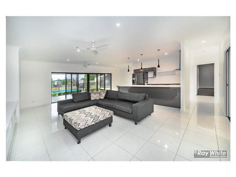 30 Riverside Drive, Parkhurst QLD 4702