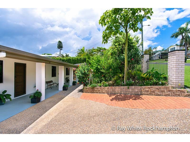 12 Jeffries Street, The Range QLD 4700