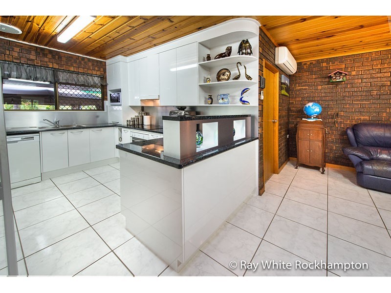 12 Jeffries Street, The Range QLD 4700