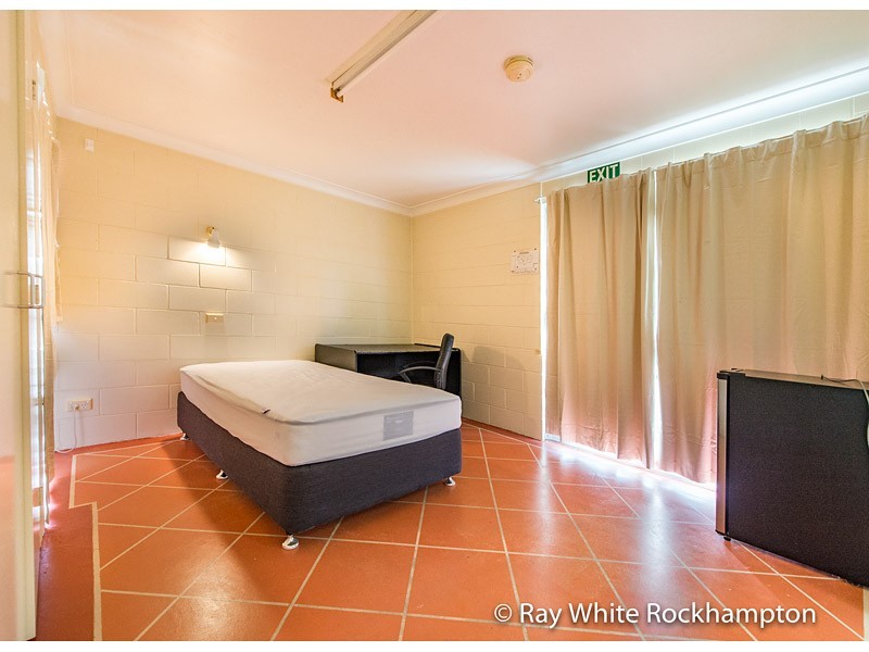 18 Leeds Avenue, Kawana QLD 4701