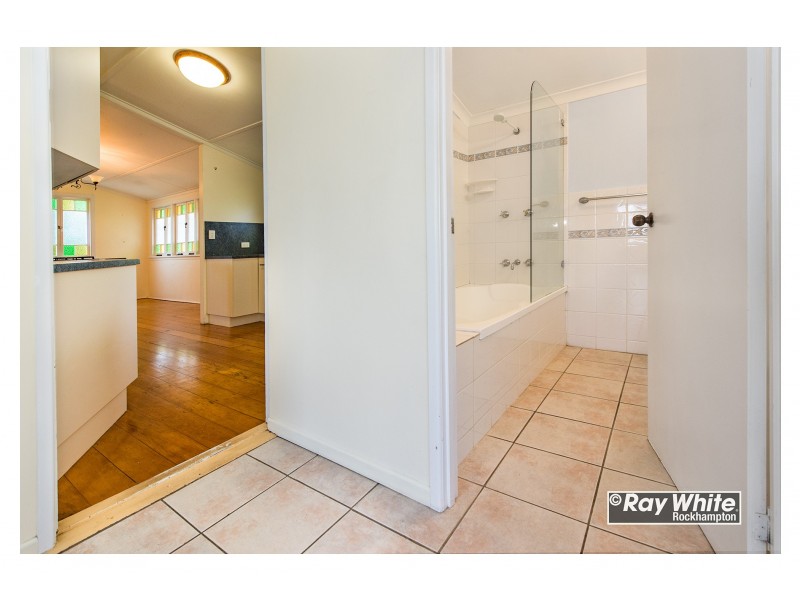 36 Nathan Street, The Range QLD 4700