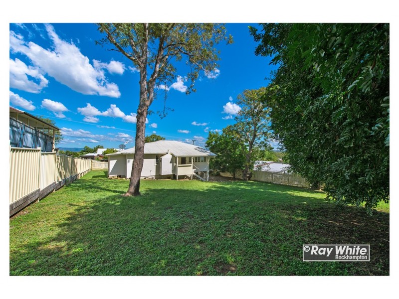 36 Nathan Street, The Range QLD 4700