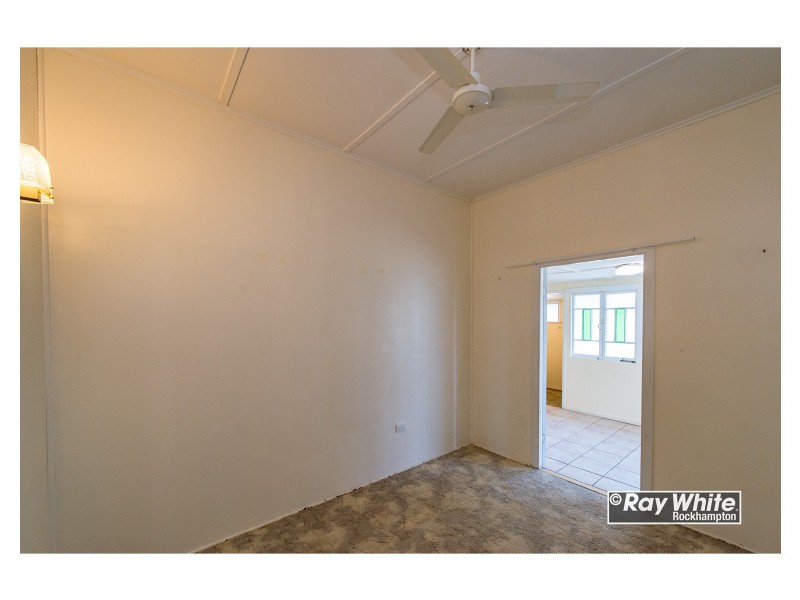 36 Nathan Street, The Range QLD 4700