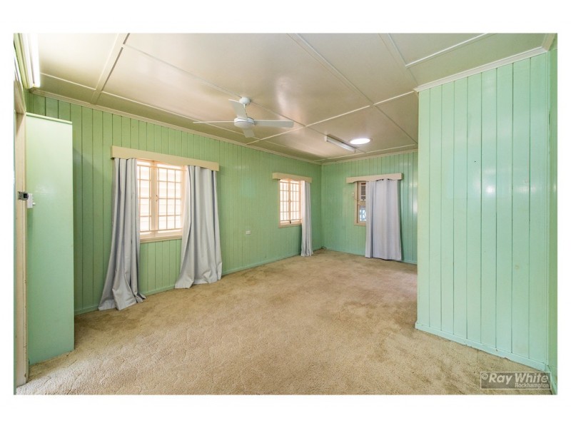 40 Cousins Street, The Range QLD 4700