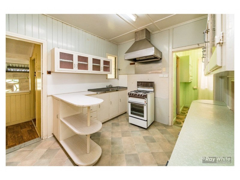 40 Cousins Street, The Range QLD 4700