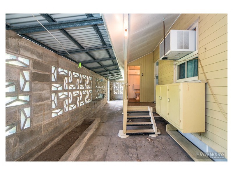 40 Cousins Street, The Range QLD 4700