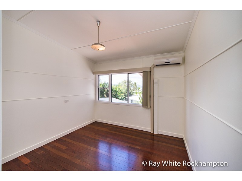 94 Caroline Street, The Range QLD 4700