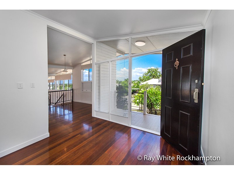 94 Caroline Street, The Range QLD 4700