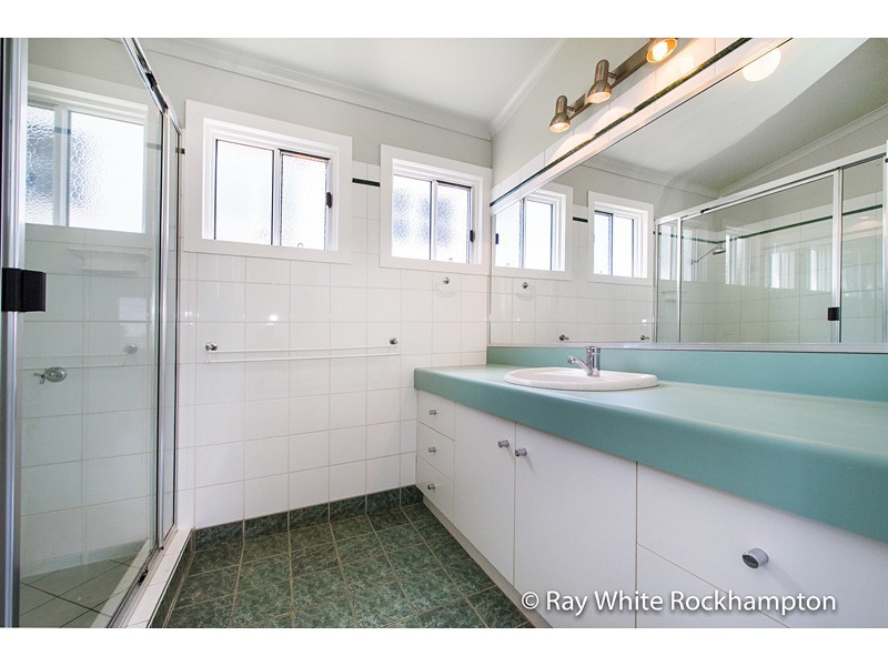 94 Caroline Street, The Range QLD 4700