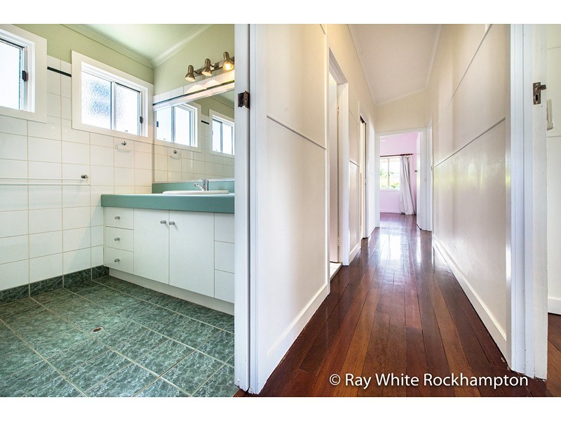 94 Caroline Street, The Range QLD 4700