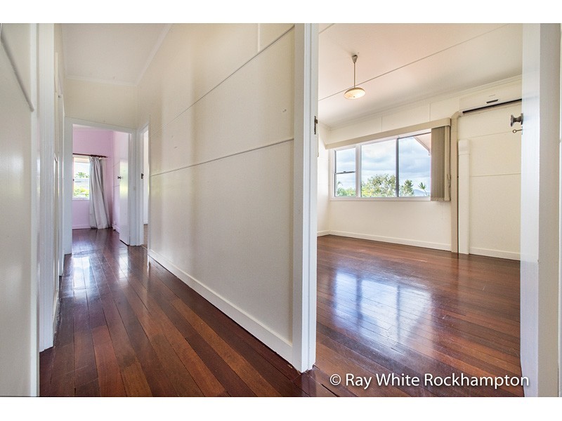 94 Caroline Street, The Range QLD 4700