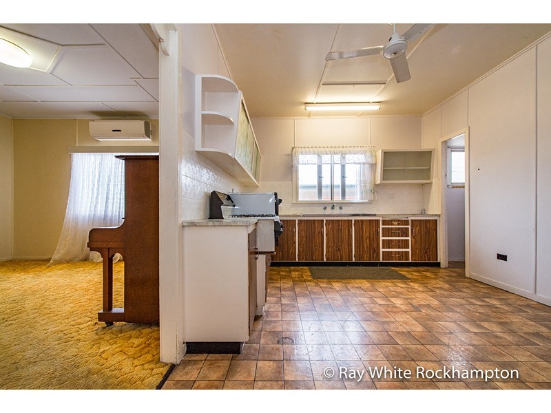 9 Luck Avenue, Wandal QLD 4700