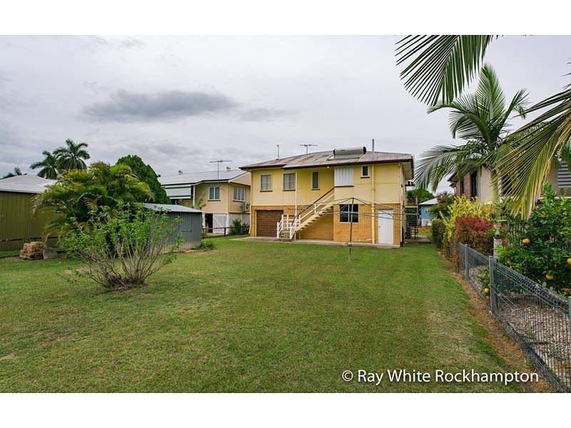 9 Luck Avenue, Wandal QLD 4700