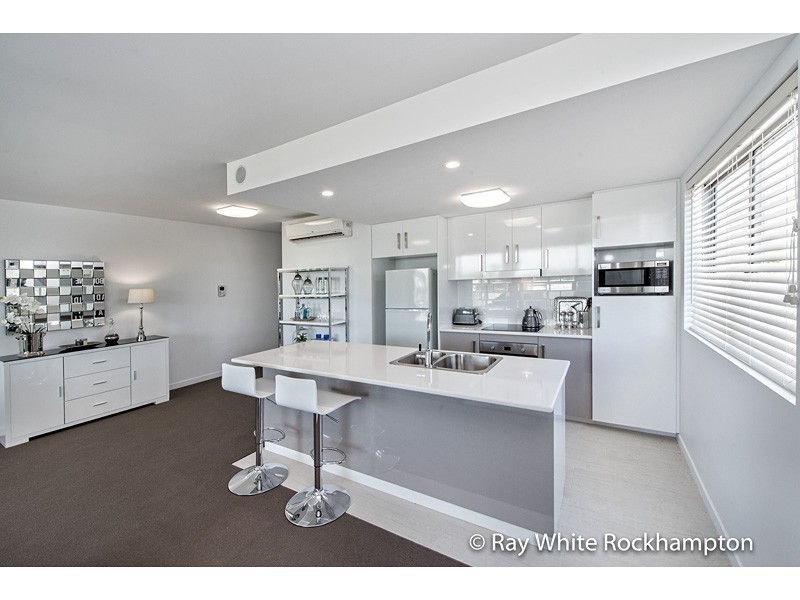 501/2-4 Victoria Parade, Rockhampton City QLD 4700
