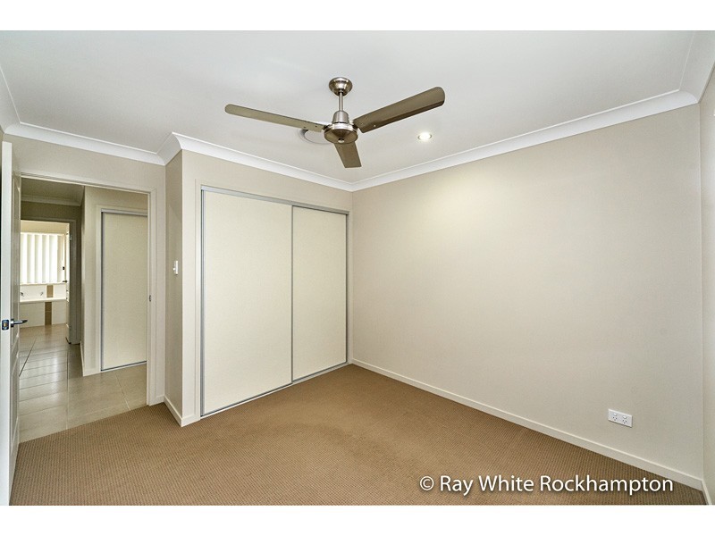 27 Leichhardt Drive, Gracemere QLD 4702