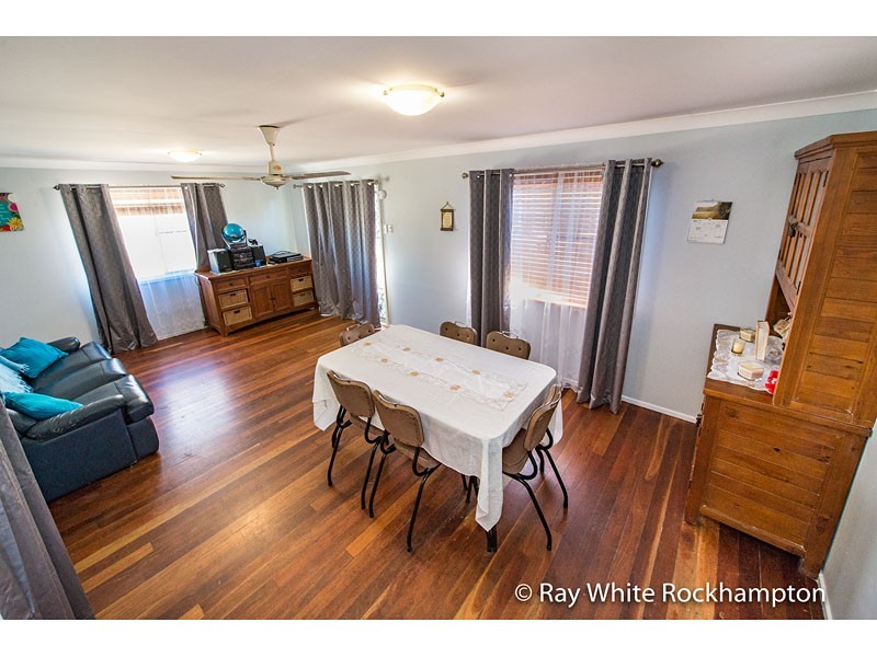 40 Wackford Street, Park Avenue QLD 4701