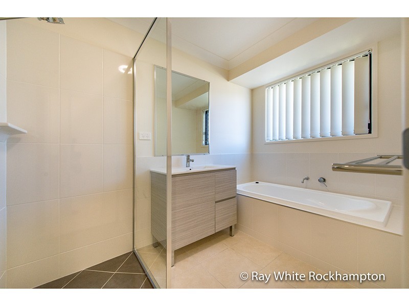 138 Murray Lane, The Range QLD 4700