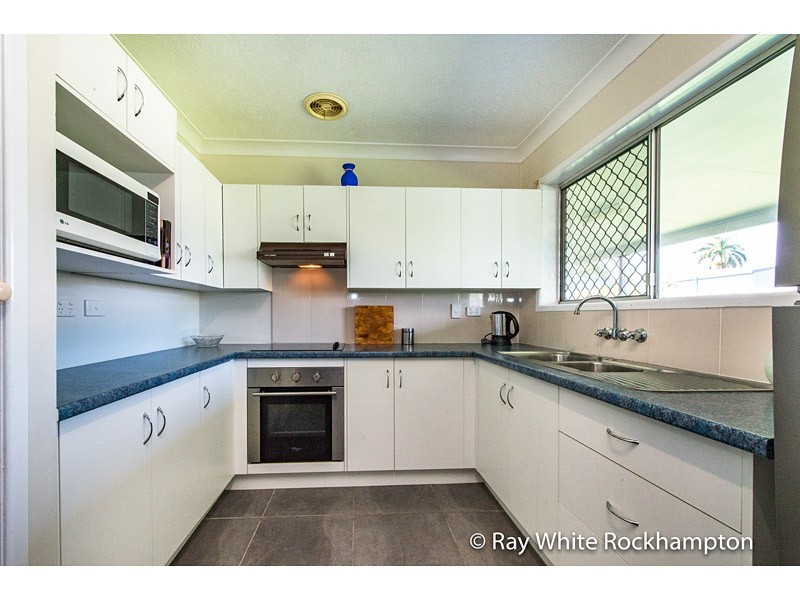 52 Sheehy Street, Park Avenue QLD 4701