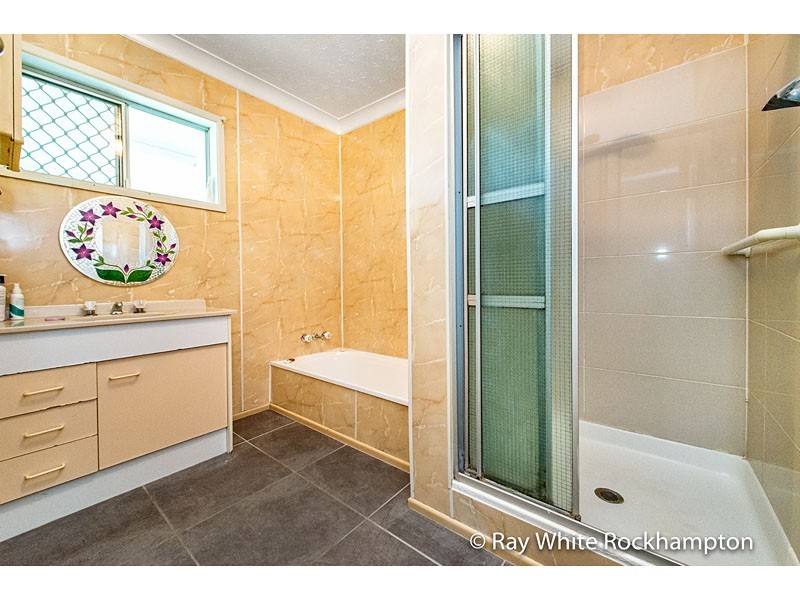 52 Sheehy Street, Park Avenue QLD 4701