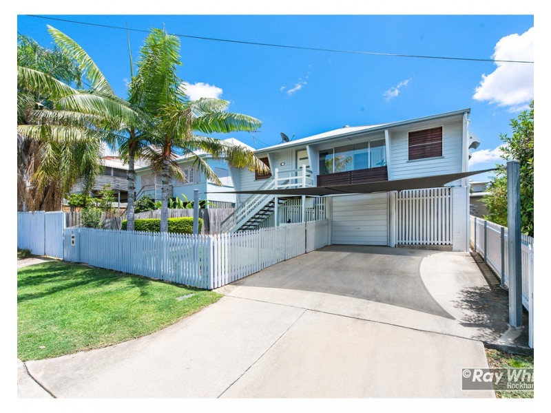 8 Cousins Street, The Range QLD 4700