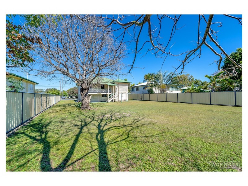 17 Cowap Street, Park Avenue QLD 4701