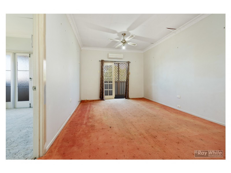 17 Cowap Street, Park Avenue QLD 4701