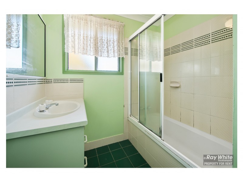 37 Cowan Street, Gracemere QLD 4702