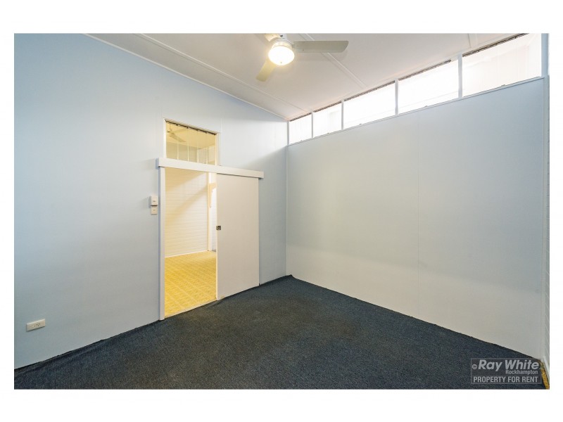 1/352 Lakes Creek Road, Koongal QLD 4701