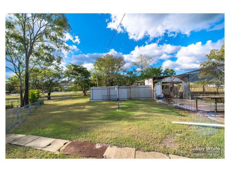 1/352 Lakes Creek Road, Koongal QLD 4701