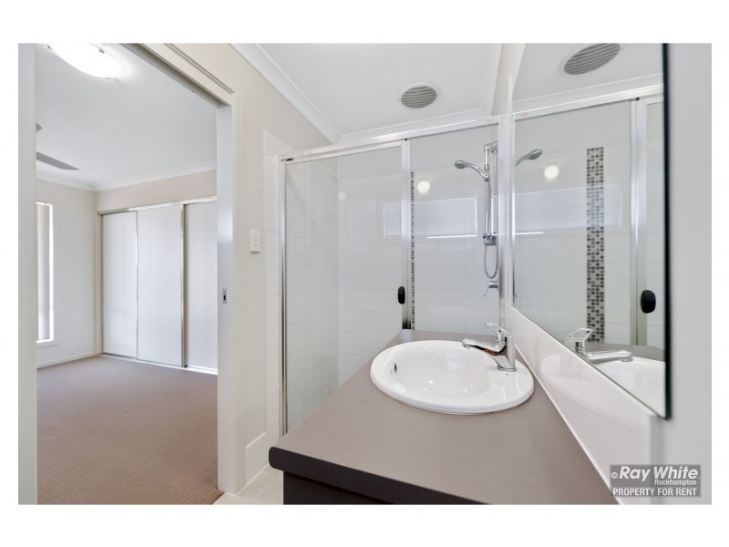 3 Horwell Street, Gracemere QLD 4702