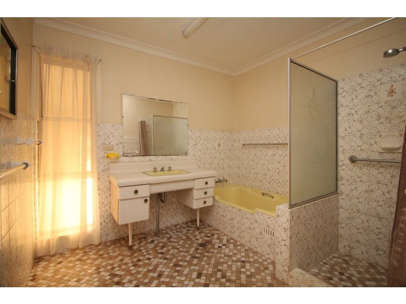 19 Breen Street, Gunnedah NSW 2380