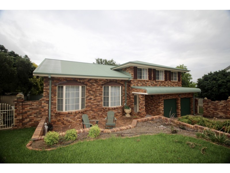 11 Hillcrest Road, Gunnedah NSW 2380