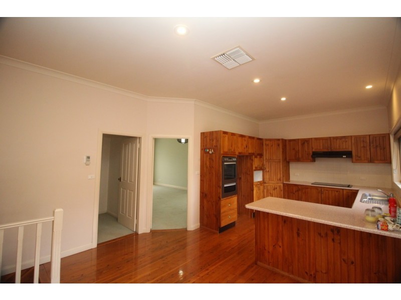 11 Hillcrest Road, Gunnedah NSW 2380