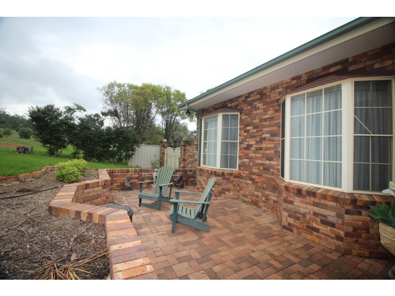 11 Hillcrest Road, Gunnedah NSW 2380
