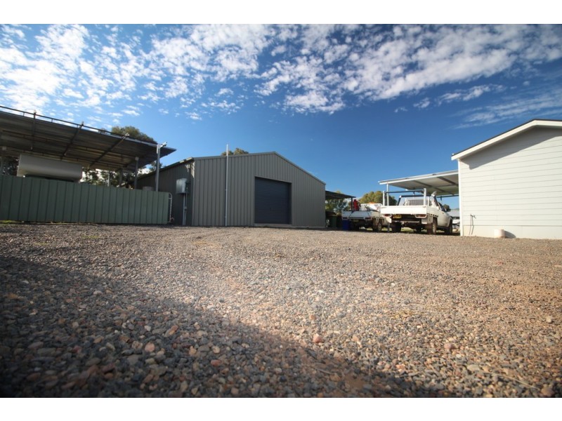 22 Reading Road, Gunnedah NSW 2380
